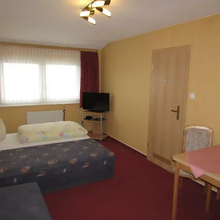 Am Heiderand Szálloda Radeberg